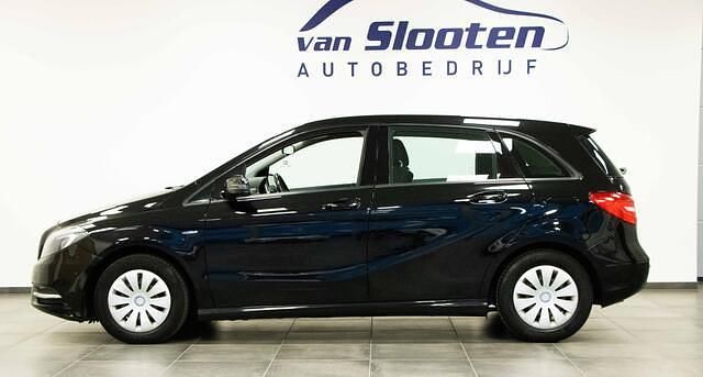 Occasion Mercedes B180 Ambition 122 PK (89 kW) 2012 Zwart (metallic) MPV