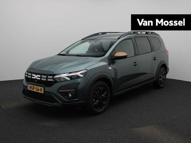 Groen, metallic lak Gebruikt 2025 Dacia Jogger Extreme MPV | € 30.940 - Afbeelding 1/4