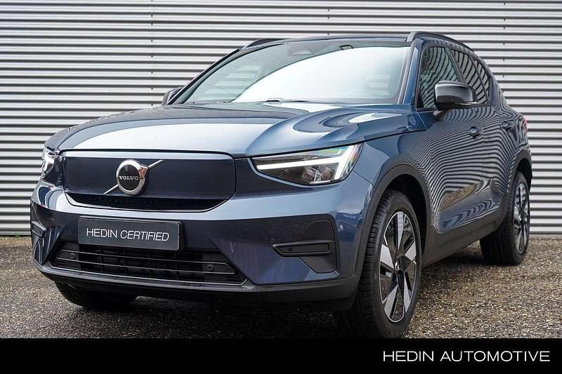 Blauw Nieuw 2025 Volvo EX40 Business Edition SUV | € 44.995 - Afbeelding 1/4