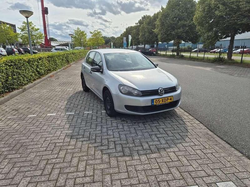 Zilver Gebruikt 2012 VW Golf VII Trendline Hatchback | € 6.500 (Super prijs) - Afbeelding 1/4