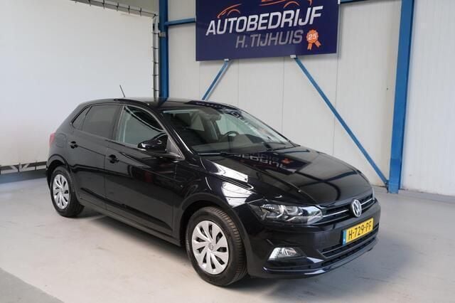 Zwart, metallic lak Gebruikt 2020 VW Polo Comfortline Hatchback | € 12.750 (Goede deal) - Afbeelding 1/4