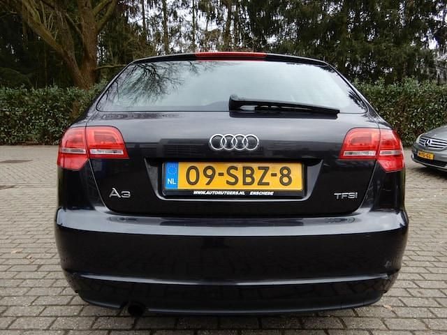 Occasion Audi A3 Sportback Attraction 105 PK (77 kW) 2011 Grijs (metallic) Hatchback