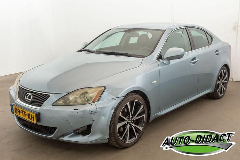 Blauw Gebruikt 2006 Lexus IS250 Executive Line Sedan | € 3.150 - Afbeelding 1/4