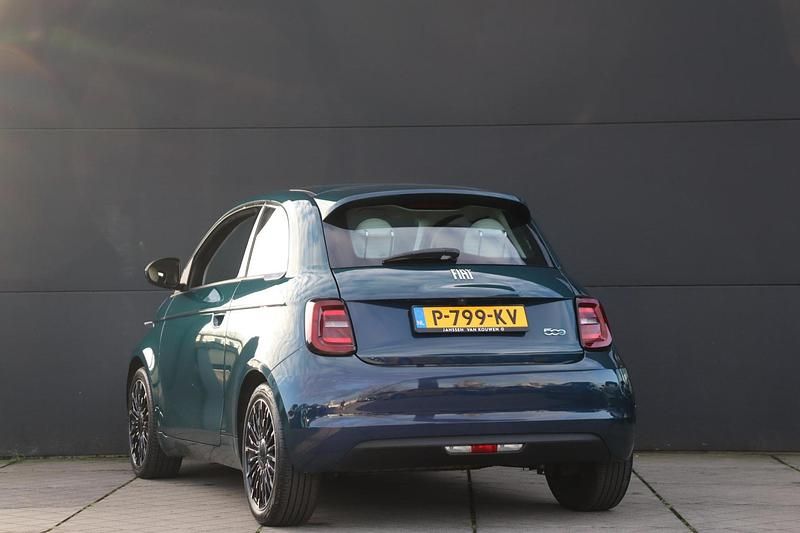 Occasion Fiat 500e La Prima 86 kW (118 PK) 2022 Groen Hatchback