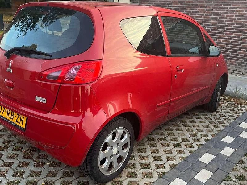 Rood Gebruikt 2005 Mitsubishi Colt Invite Hatchback | € 1.500 (Eerlijke prijs) - Afbeelding 1/4