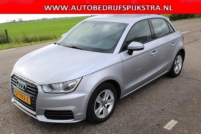 Grijs Gebruikt 2015 Audi A1 Sportback Design Hatchback | € 7.950 (Super prijs) - Afbeelding 1/4