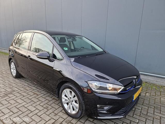 Zwart Occasion 2016 VW Golf Sportsvan MPV | € 11.500 (Eerlijke prijs) - Afbeelding 1/4