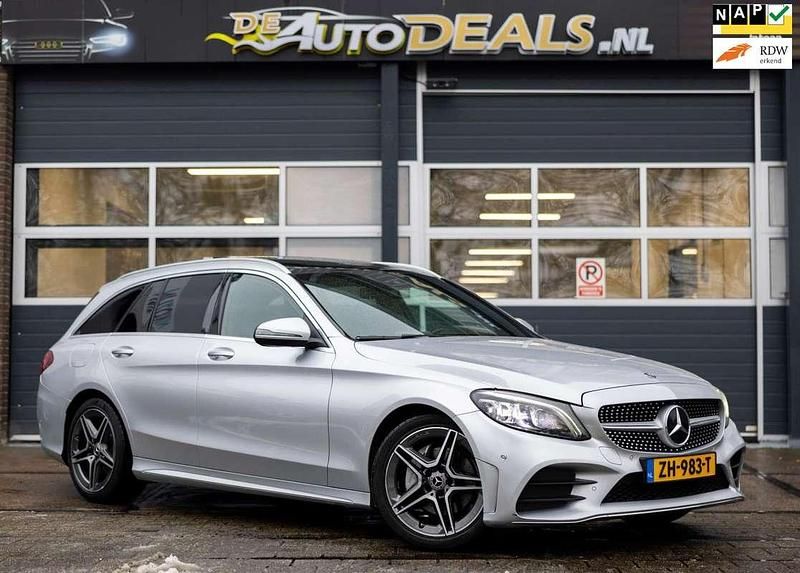 Grijs Occasion 2019 Mercedes C160 Business Coupé | € 17.999 (Eerlijke prijs) - Afbeelding 1/4