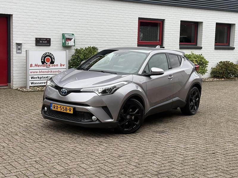 Grijs Occasion 2018 Toyota C-HR Edition SUV | € 20.950 (Eerlijke prijs) - Afbeelding 1/4