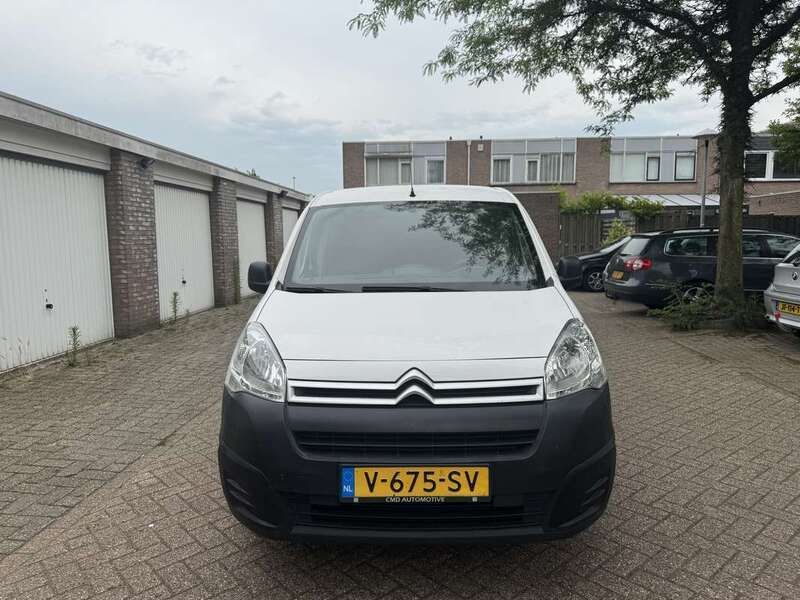 Gebruikt 2018 Citroën Berlingo MPV | € 3.850 (Duur) - Afbeelding 1/4