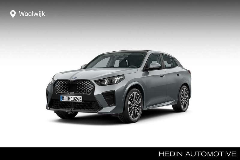 Grijs Nieuw 2025 BMW iX2 M Sport SUV | € 62.558 (Eerlijke prijs) - Afbeelding 1/4