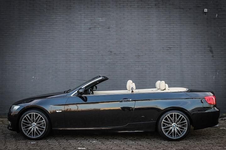 Occasion BMW 325 Cabriolet Executive 218 PK (160 kW) 2010 Zwart Cabriolet