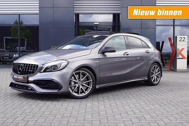 Grijs Gebruikt 2016 Mercedes A45 AMG AMG Hatchback | € 23.950 (Goede deal) - Afbeelding 1/4