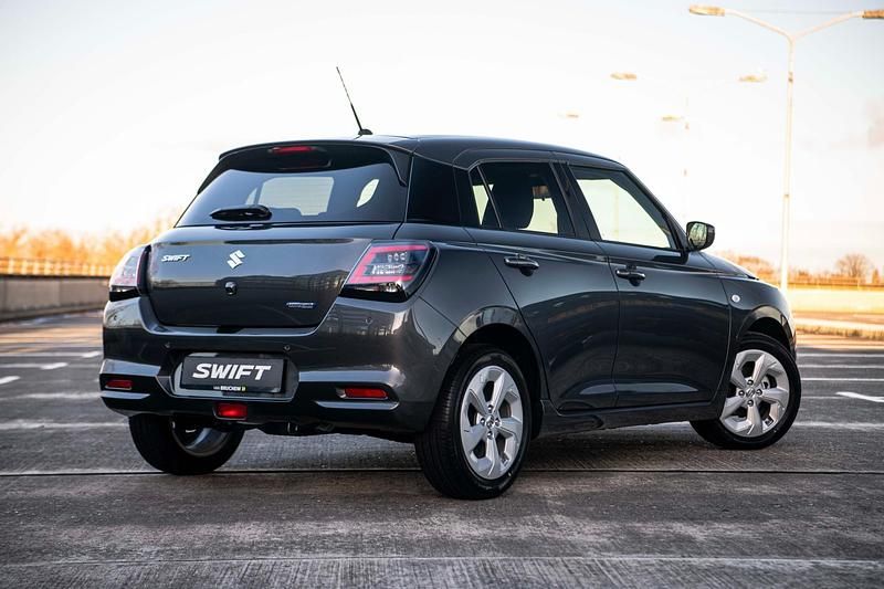 Occasion Suzuki Swift 83 PK (61 kW) 2024 Grijs Hatchback