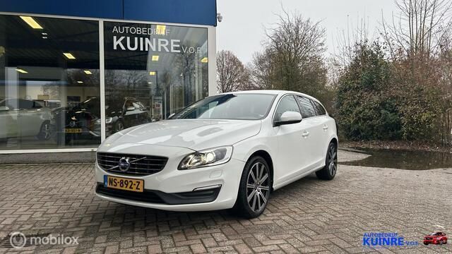 Wit Gebruikt 2017 Volvo V60 Momentum Stationwagen | € 18.250 (Eerlijke prijs) - Afbeelding 1/4