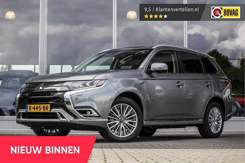 Grijs Gebruikt 2020 Mitsubishi Outlander Intense+ SUV | € 25.345 (Eerlijke prijs) - Afbeelding 1/4