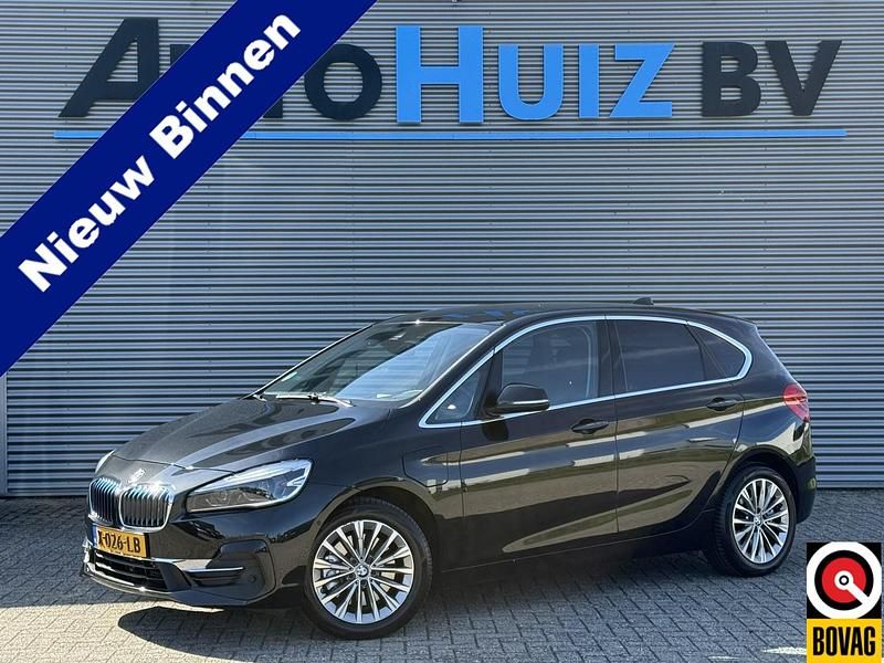 Zwart Gebruikt 2020 BMW 225 Active Tourer Executive MPV | € 21.990 (Iets duurder) - Afbeelding 1/4
