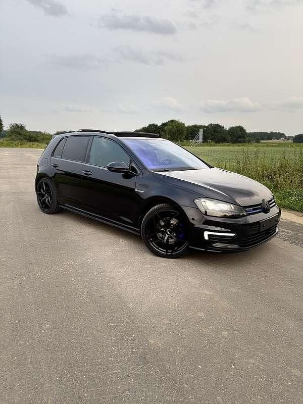 Zwart Gebruikt 2015 VW Golf VII GTE Stationwagen | € 12.250 (Iets duurder) - Afbeelding 1/4