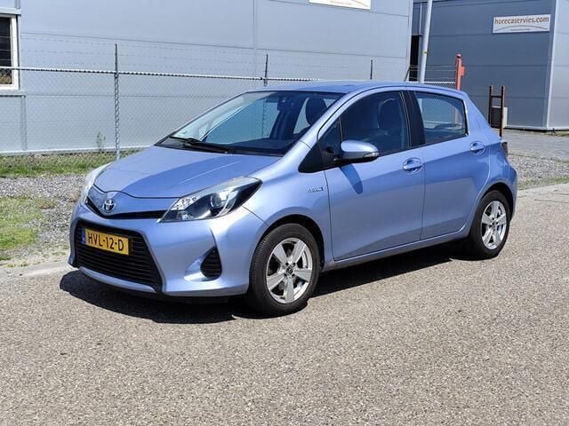 Blauw Gebruikt 2013 Toyota Yaris Comfort Hatchback | € 8.450 (Eerlijke prijs) - Afbeelding 1/4