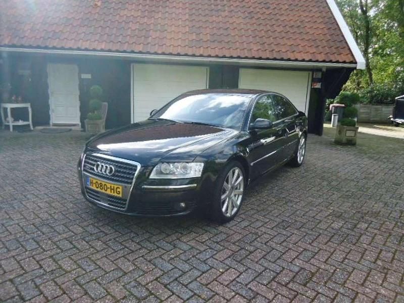 Zwart Gebruikt 2005 Audi A8 Sedan | € 17.950 - Afbeelding 1/4
