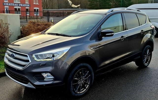 Grijs Gebruikt 2019 Ford Kuga Business Edition SUV | € 14.750 - Afbeelding 1/4