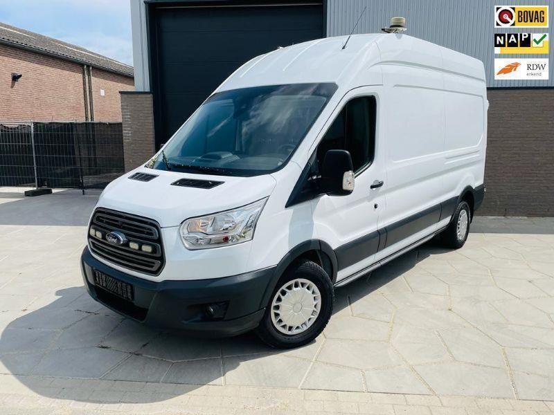 Wit Gebruikt 2015 Ford Transit Ambiente Van | € 16.995 (Duur) - Afbeelding 1/4