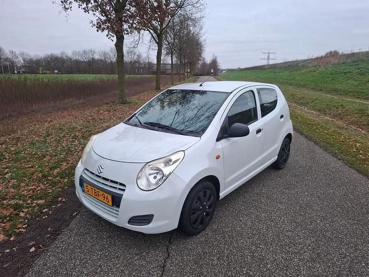 Occasion 2014 Suzuki Alto Hatchback | € 3.249 (Goede deal) - Afbeelding 1/4