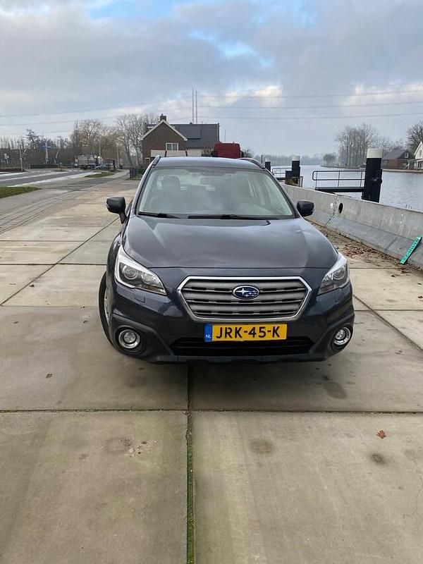 Occasion Subaru Outback Premium 2017 Grijs (metallic) Stationwagen