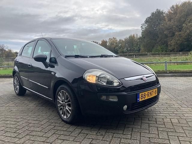 Zwart Gebruikt 2011 Fiat Punto Dynamic Hatchback | € 1.750 (Super prijs) - Afbeelding 1/4