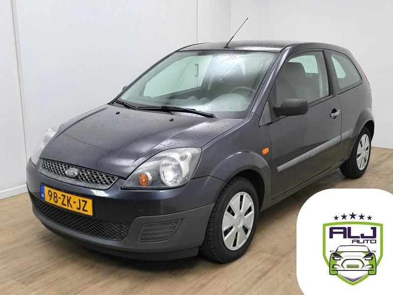 Hatchback Gebruikt 2008 Ford Fiesta Cool & Sound Edition Hatchback | € 1.165 (Eerlijke prijs) - Afbeelding 1/4