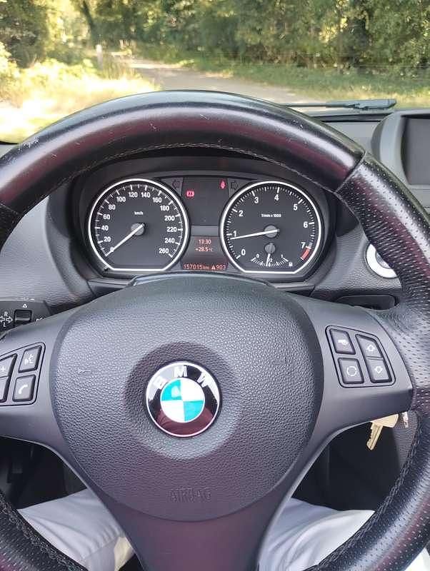 Zilver Occasion 2010 BMW 120 Cabriolet Cabriolet | € 11.500 (Duur) - Afbeelding 1/4