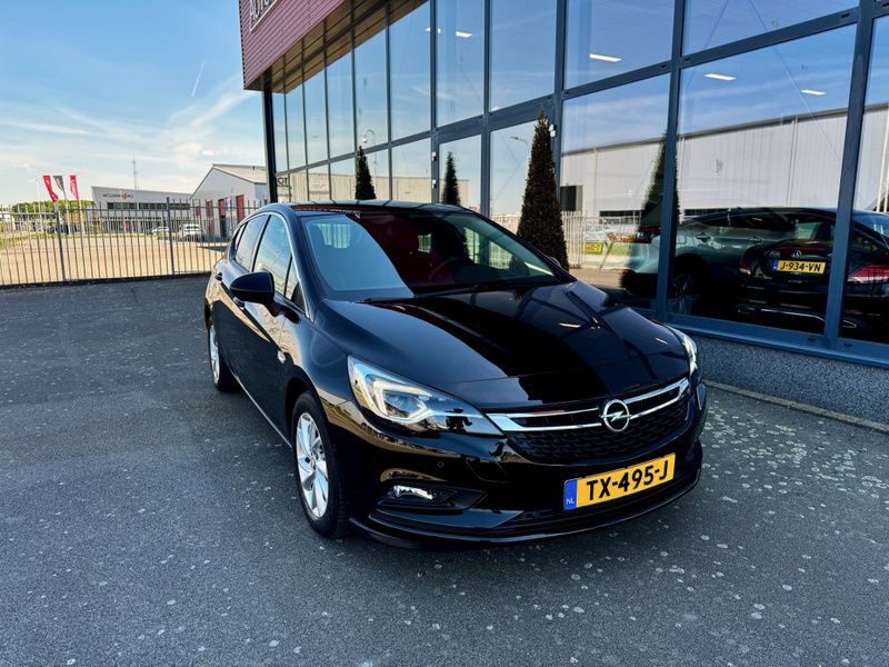 Hatchback Gebruikt 2018 Opel Astra Innovation Hatchback | € 14.500 (Eerlijke prijs) - Afbeelding 1/4
