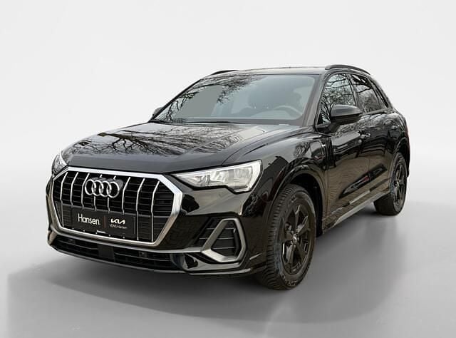 Zwart (metallic) Gebruikt 2021 Audi Q3 Advanced SUV | € 33.945 (Eerlijke prijs) - Afbeelding 1/4