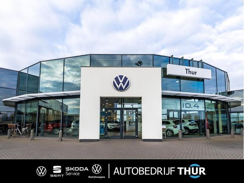 Grijs Gebruikt 2023 VW Multivan Style Van | € 54.950 (Goede deal) - Afbeelding 1/1