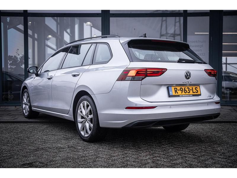 Occasion VW Golf VIII Life 110 PK (80 kW) 2021 Grijs Stationwagen