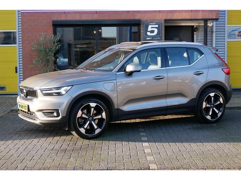 Occasion Volvo XC40 Inscription 195 PK (143 kW) 2022 Grijs SUV
