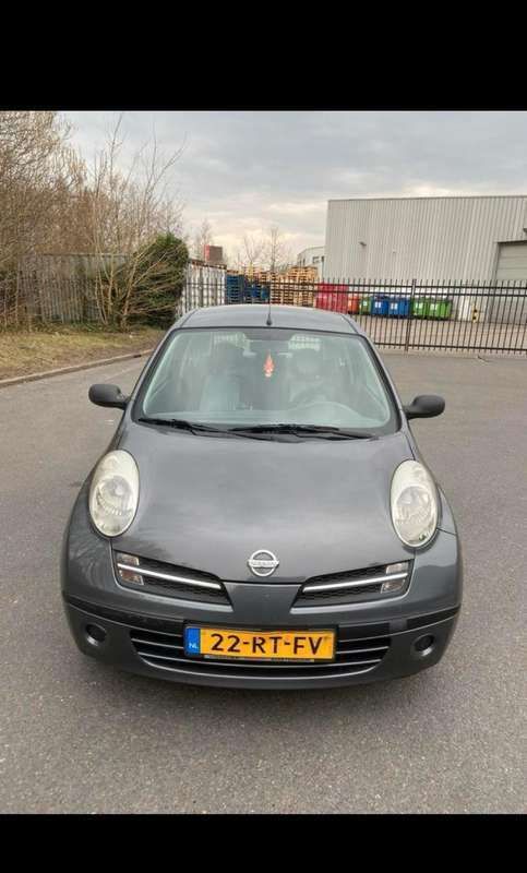 Grijs Gebruikt 2005 Nissan Micra Visia Hatchback | € 1.500 (Eerlijke prijs) - Afbeelding 1/4