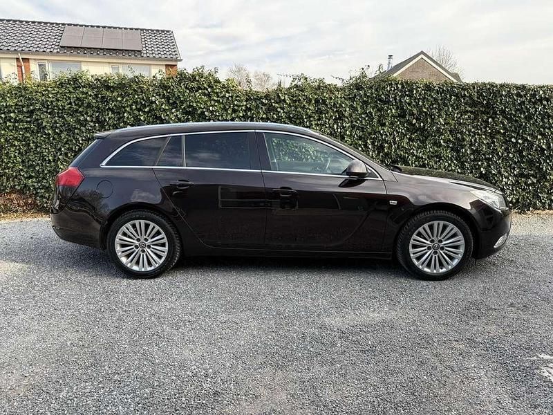 Occasion Opel Insignia Business Edition 142 PK (104 kW) 2011 Bruin Stationwagen