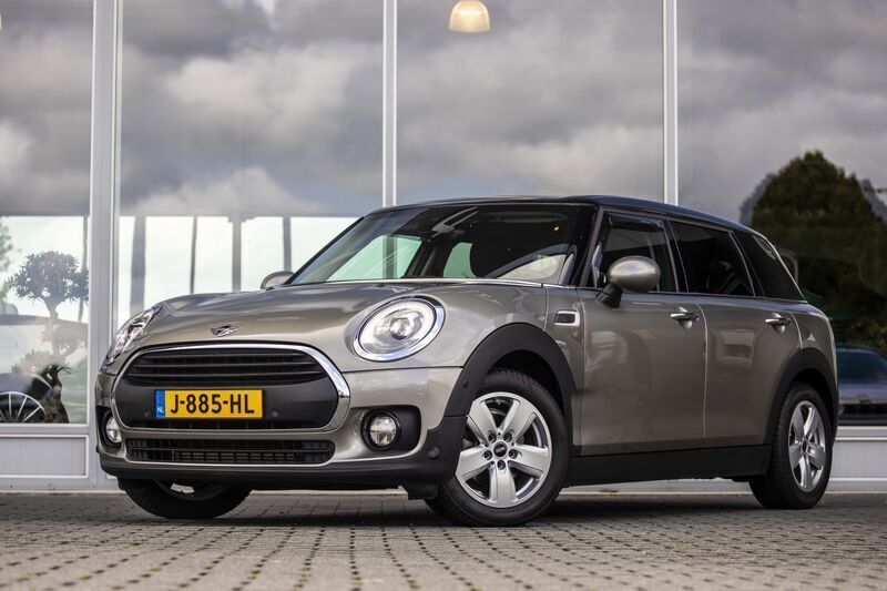 Grijs Gebruikt 2017 Mini One Clubman Business Stationwagen | € 17.950 (Eerlijke prijs) - Afbeelding 1/4