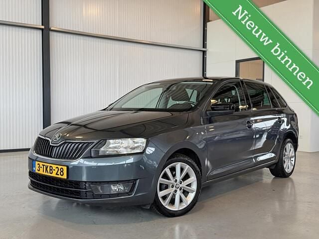 Grijs Gebruikt 2014 Skoda Rapid Business Line Hatchback | € 4.950 (Eerlijke prijs) - Afbeelding 1/4