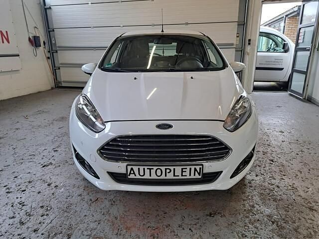 Occasion Ford Fiesta Titanium 101 PK (74 kW) 2013 Wit Hatchback