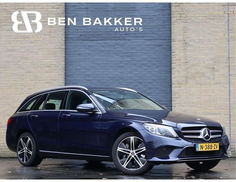 Blauw Occasion 2020 Mercedes C300e Premium Plus Stationwagen | € 25.950 (Super prijs) - Afbeelding 1/4