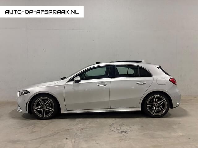 Grijs Gebruikt 2018 Mercedes A180 AMG Hatchback | € 22.888 (Iets duurder) - Afbeelding 1/4