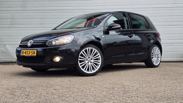 Zwart Gebruikt 2012 VW Golf VII Match Hatchback | € 7.450 (Iets duurder) - Afbeelding 1/4