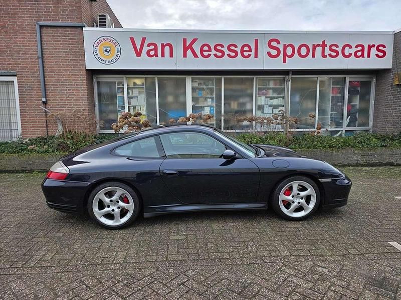 Blauw Occasion 2003 Porsche 911 Carrera 4S Coupé | € 29.950 (Eerlijke prijs) - Afbeelding 1/4