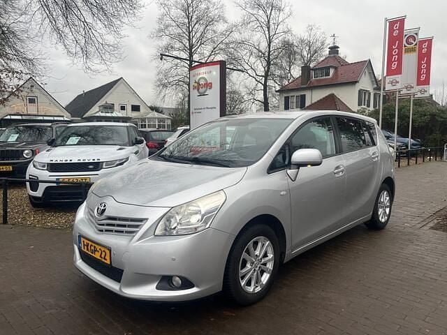 Grijs Occasion 2012 Toyota Verso Business Edition MPV | € 9.950 (Duur) - Afbeelding 1/4