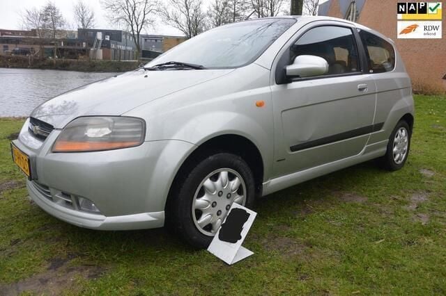 Grijs Gebruikt 2005 Chevrolet Kalos Hatchback | € 1.699 (Goede deal) - Afbeelding 1/4