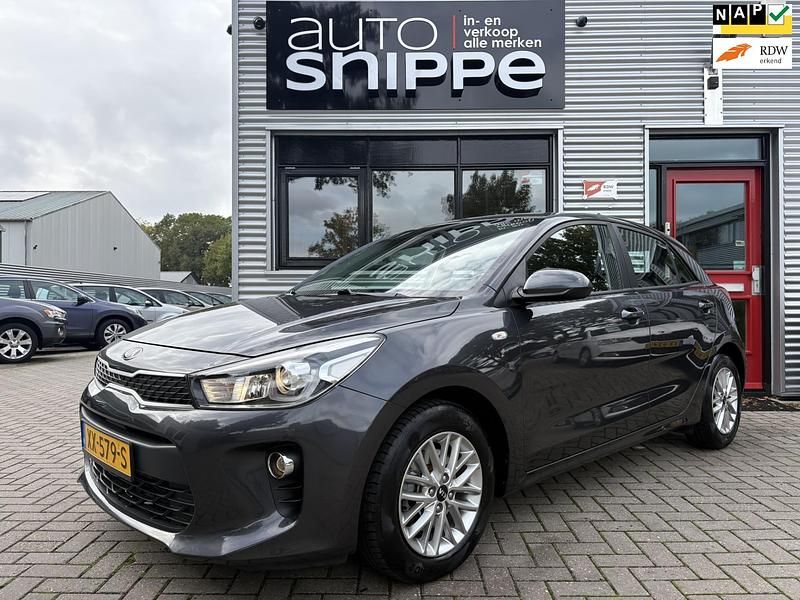 Grijs Occasion 2019 Kia Rio Hatchback | € 12.950 (Eerlijke prijs) - Afbeelding 1/4