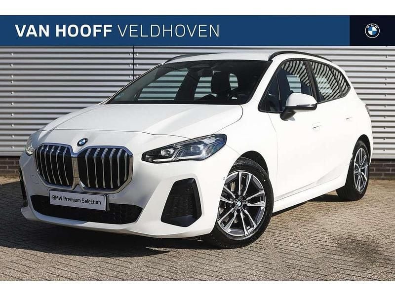 Wit Gebruikt 2024 BMW 218 Active Tourer M Sport MPV | € 42.950 - Afbeelding 1/4