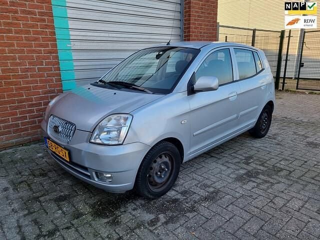 Grijs Occasion 2005 Kia Picanto EX Hatchback | € 2.250 (Goede deal) - Afbeelding 1/4